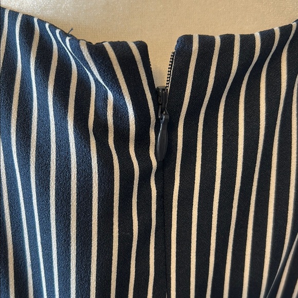 Banana Republic Blue and White Striped Blouse - Picture 3 of 5
